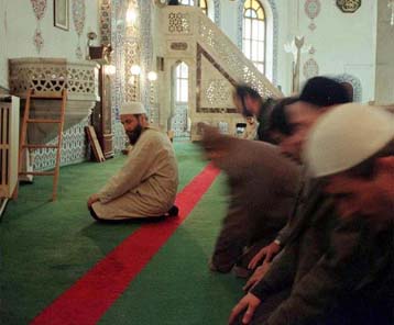 Ηγετικό ρόλο στον Οργανισμό Ισλαμικής Διάσκεψης επιδιώκει η Αγκυρα παρά την αντίδραση των Αράβων