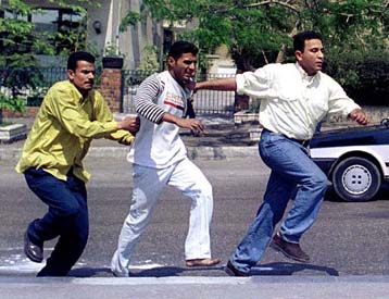 Δεν είναι βλάσφημο το βιβλίο του Χαϊντάρ Χαϊντάρ