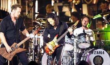 To Νapster απέκλεισε 317.377 χρήστες