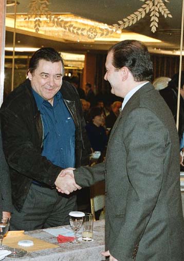 Αμφισβητεί το δικαίωμα διαγραφής του ο Γ.Καρατζαφέρης