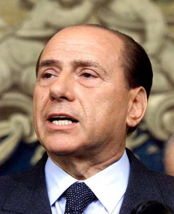Αθώος στο εφετείο ο Μπερλουσκόνι για την υπόθεση δωροδοκίας