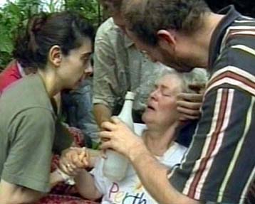 Δραματική έκκληση για απελευθέρωση των ομήρων στις Φιλιππίνες