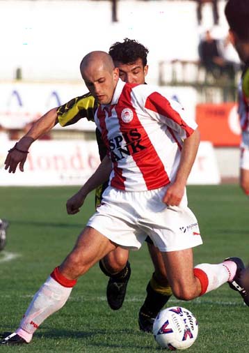 Ενα γκολ τρία δοκάρια για τον Ολυμπιακό