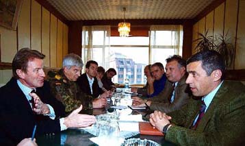 Την ανάγκη θέσπισης συντάγματος στο Κόσοβο εκφράζει ο εκδότης της Koha Ditore