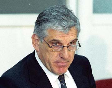 Αλλαγές στα εισοδήματα και τη φορολογία σχεδιάζει το οικονομικό επιτελείο της κυβέρνησης