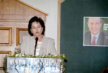 Μητροπολιτικά κέντρα και δυνατή τοπική αυτοδιοίκηση οι στόχοι της Β.Παπανδρέου