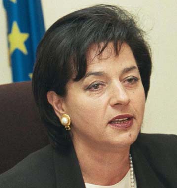 Σε εγχείρηση υπεβλήθη η Βάσω Παπανδρέου