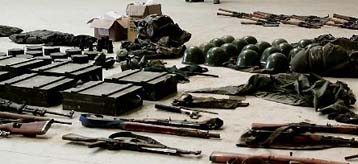 Οπλα για να ανατρέψει την ειρηνευτική διαδικασία στη Β.Ιρλανδία ήθελε ο ΙRA