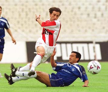 Σε πτώση οι ελληνικές ομάδες