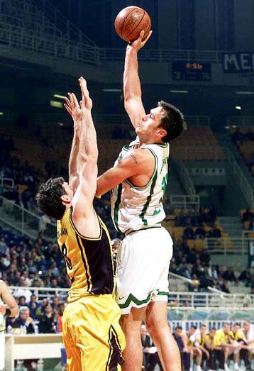 Πρώτο βήμα τελικού από ΠΑΟ 79-69 την ΑΕΚ