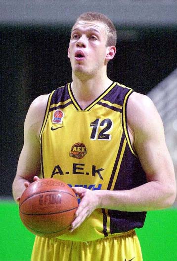 Αναπροσαρμογή αποδοχών θα ζητήσει ο Ι.Τσακαλίδης