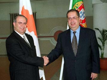 Εντονη διπλωματική κινητικότητα στο Κυπριακό – Στα κατεχόμενα ο Ετζεβίτ