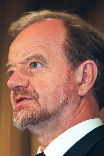 Πιέζει η Κοινοπολιτεία τον Μουγκάμπε