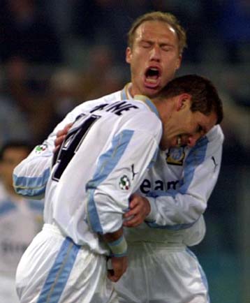 Καμία αλλαγή στην κατάταξη του Reuters