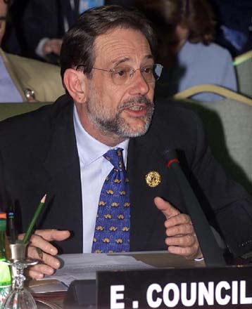 Σε κίνδυνο οι ευρωαμερικανικές αμυντικές σχέσεις από το νέο Πόλεμο των Αστρων