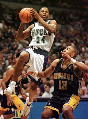 Πέρασε στους 4 η Φιλαδέλφεια, περιμένει την Ιντιάνα ή το Μιλγουόκι