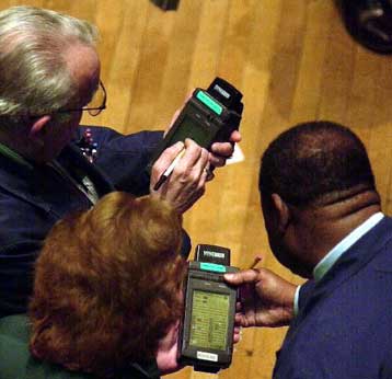 Απώλειες για Nasdaq και Dow Jones την Πέμπτη