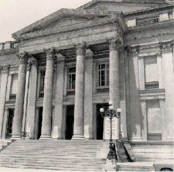 Ξεκινά η επισκευή του Δημοτικού Θεάτρου Πειραιά