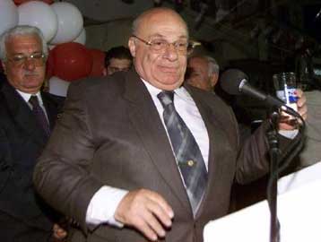 Θα συμμετάσχει τελικά ο Ντενκτάς στις εκ του σύνεγγυς συνομιλίες για το Κυπριακό