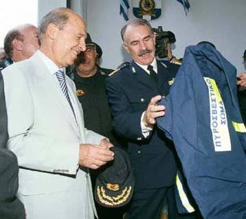 Τμήμα Πυροσβεστικής επισκέφθηκε ο πρωθυπουργός