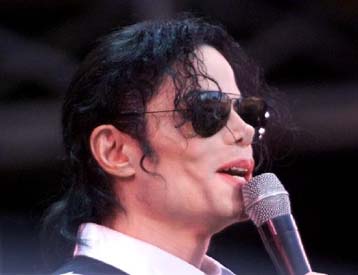 Νομικά προβλήματα για τον Μάικλ Τζάκσον