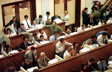 Μεγάλη άνοδος 3,27% στη Σοφοκλέους την Τρίτη