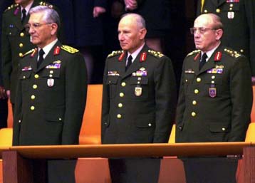 Την αμοιβαιότητα στη νέα ευρωπαϊκή άμυνα επικαλείται το στρατιωτικό κατεστημένο της Τουρκίας