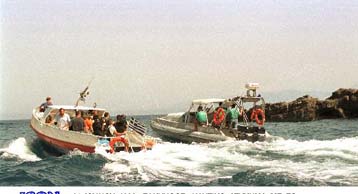 Σύγκρουση κρουαζιερόπλοιου και ιστιοφόρου στο λιμάνι της Νισύρου