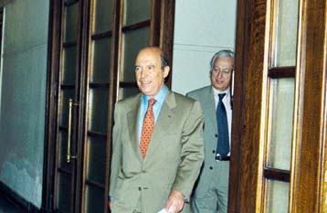 Η στάση της κυβέρνησης απέναντι στην Eκκλησία στο επίκεντρο σύσκεψης στο Μαξίμου