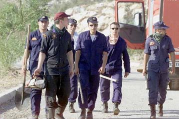 Υπό έλεγχο η πυρκαγιά στο Σχιστό – Κατακαίεται το όρος Πάικο