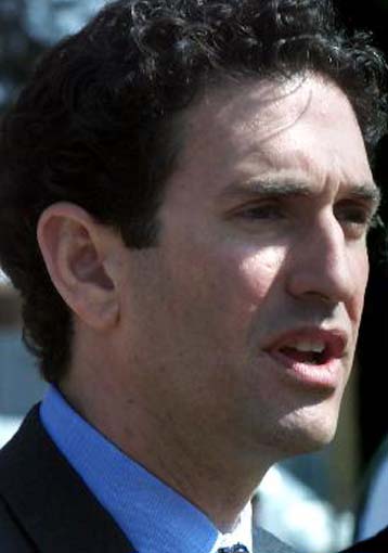 Το Ιράν ανακοινώνει μέτρα κατά του CNN και του CBS