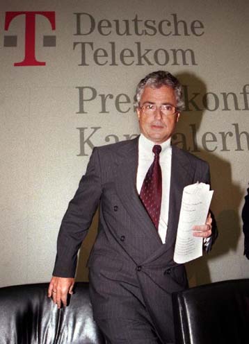 Φήμες για εξαγορά της βρετανικής Freeserve από την Deutsche Telecom