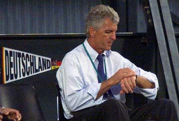 Μία μετά την άλλη οι αρνήσεις για τη θέση του ομοσπονδιακού τεχνικού της Γερμανίας