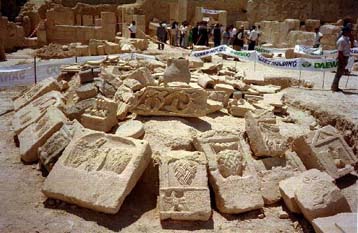 Οι Τούρκοι έθαψαν τη Ζεύγμα κάτω από τα νερά του Ευφράτη