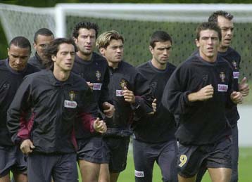 Πριμ ένα δισ. στους Τούρκους σε περίπτωση πρόκρισης στους 4