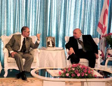 Από δηλώσεις αδιαλλαξίας συνοδεύτηκε η επίσκεψη Σεζέρ στα κατεχόμενα