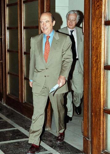 Δεν παραιτούμαι, με στηρίζει ο πρωθυπουργός, τονίζει ο Μ.Σταθόπουλος