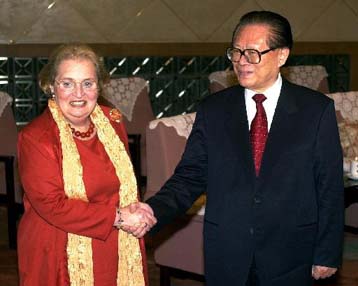 Ταϊβάν και διμερείς σχέσεις κυριάρχησαν στη συνάντηση Ολμπράιτ-Ζεμίν