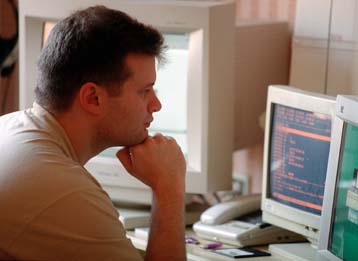 Μόνο οι εγκληματίες θα παρακολουθούνται στο Internet υποστηρίζει η βρετανική κυβέρνηση