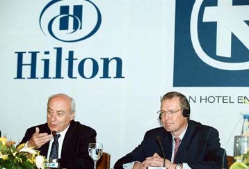 Κατηγορηματική διάψευση από Κωστόπουλο των σεναρίων περί εξαγοράς της Alpha Bank