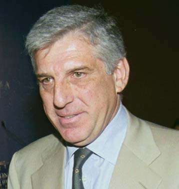 Συρρίκνωση του δημόσιου τομέα έως το 2001 προβλέπει ο Γ.Παπαντωνίου