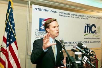 Ανησυχίες Μπερνς-Κουκ για την ασφάλεια κατά τους Ολυμπιακούς Αγώνες του 2004