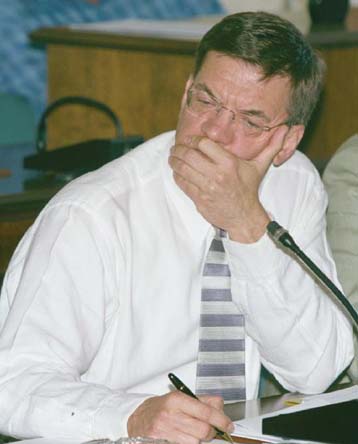 Κόντρα Ευθυμίου-Αρσένη στη Βουλή πυροδότησε το νομοσχέδιο για την πρόσληψη εκπαιδευτικών