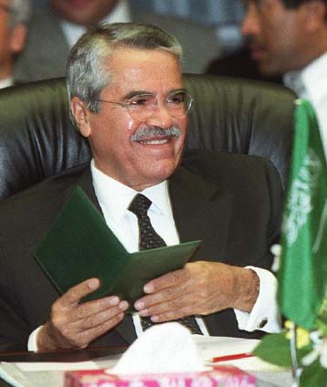 O ΟΠΕΚ αποφασίζει αύξηση της παραγωγής πετρελαίου κατά 700.000 βαρέλια ημερησίως