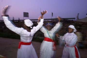 Η εφαρμογή του ισλαμικού νόμου προκαλεί εντάσεις σε επαρχία της Νιγηρίας