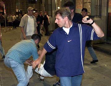 Επεισόδια κατόπιν παραγγελίας διερευνά η βελγική αστυνομία στο EURO 2000