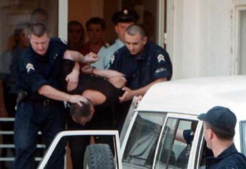 Στον εισαγγελέα οι ύποπτοι για τη δολοφονική απόπειρα κατά του Β.Ντράσκοβιτς