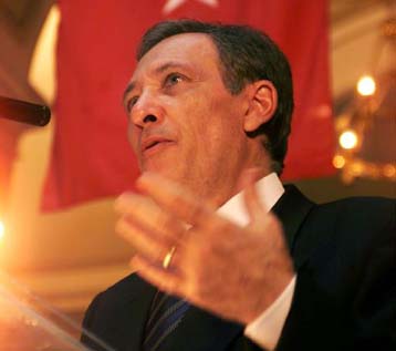 Σκληρή απάντηση της Αγκυρας στον αποκλεισμό της από την ευρωπαϊκή αμυντική πολιτική