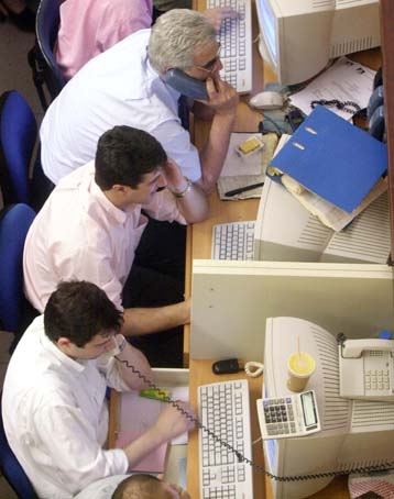 Η ένταξη στην ΟΝΕ αφήνει αδιάφορη τη Σοφοκλέους – Πτώση 1,48% την Τρίτη