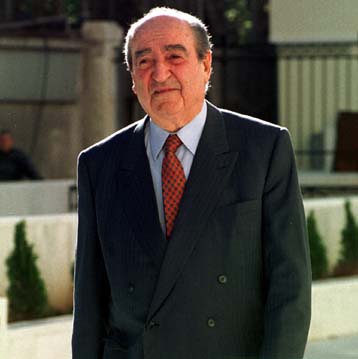 Ο Κ.Μητσοτάκης σε ρόλο διαμεσολαβητή στα σενάρια απομάκρυνσης του Μιλόσεβιτς